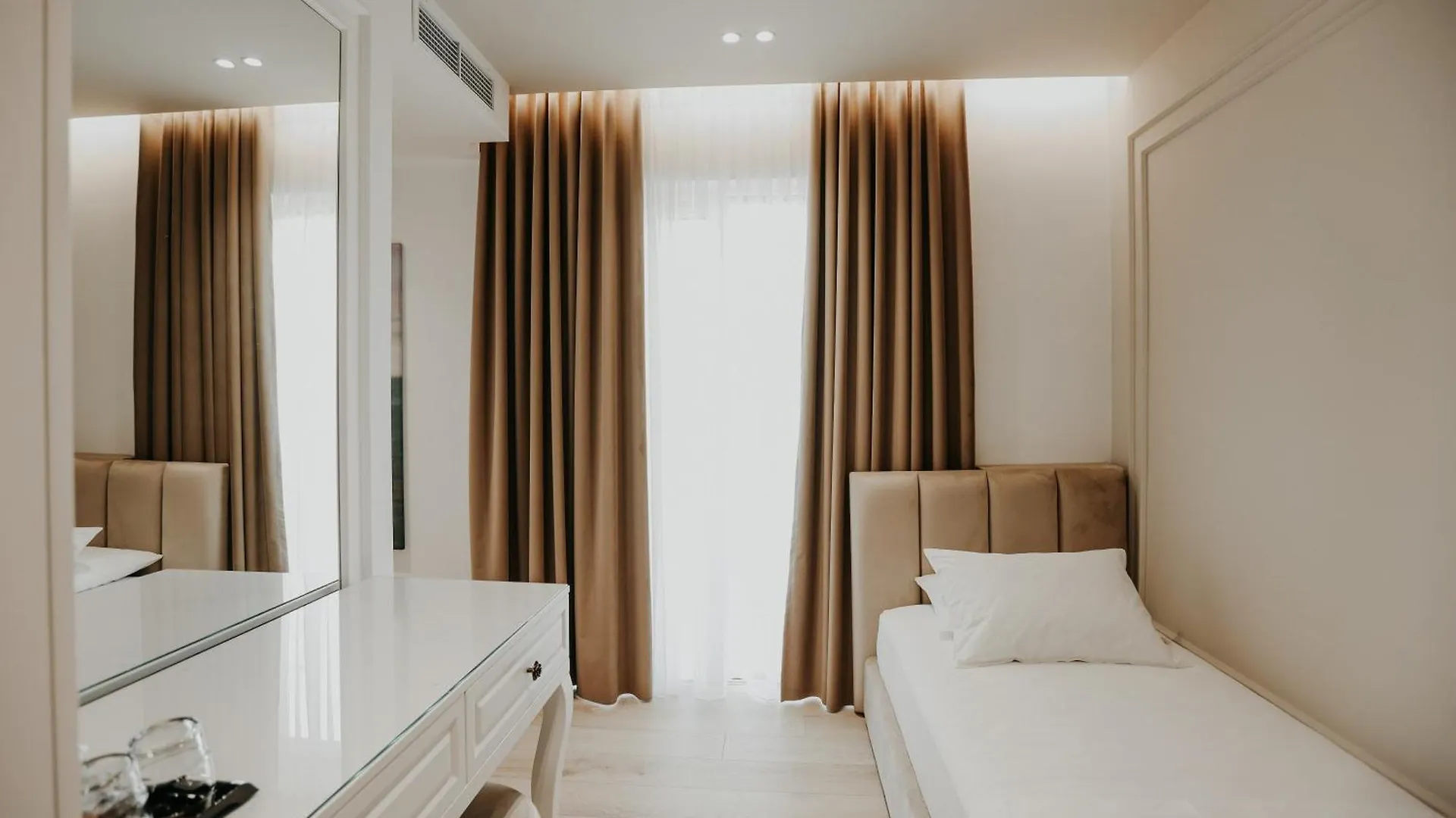 Seaside Hotel Vlore