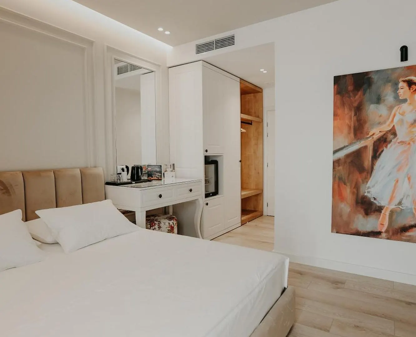 Seaside Hotel Vlore 4*,  Albania
